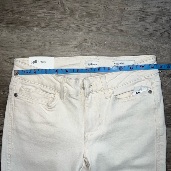 NWT J.Jill Modern Slim Bootcut Jean Denim Vintage Cream Size 2 Petite - Picture 13 of 16